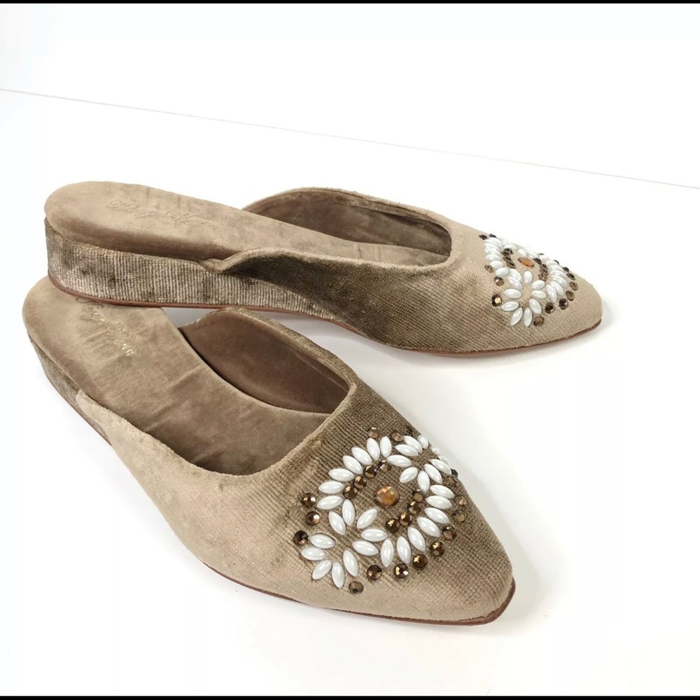 Kevyn Wynn Velvet Mules